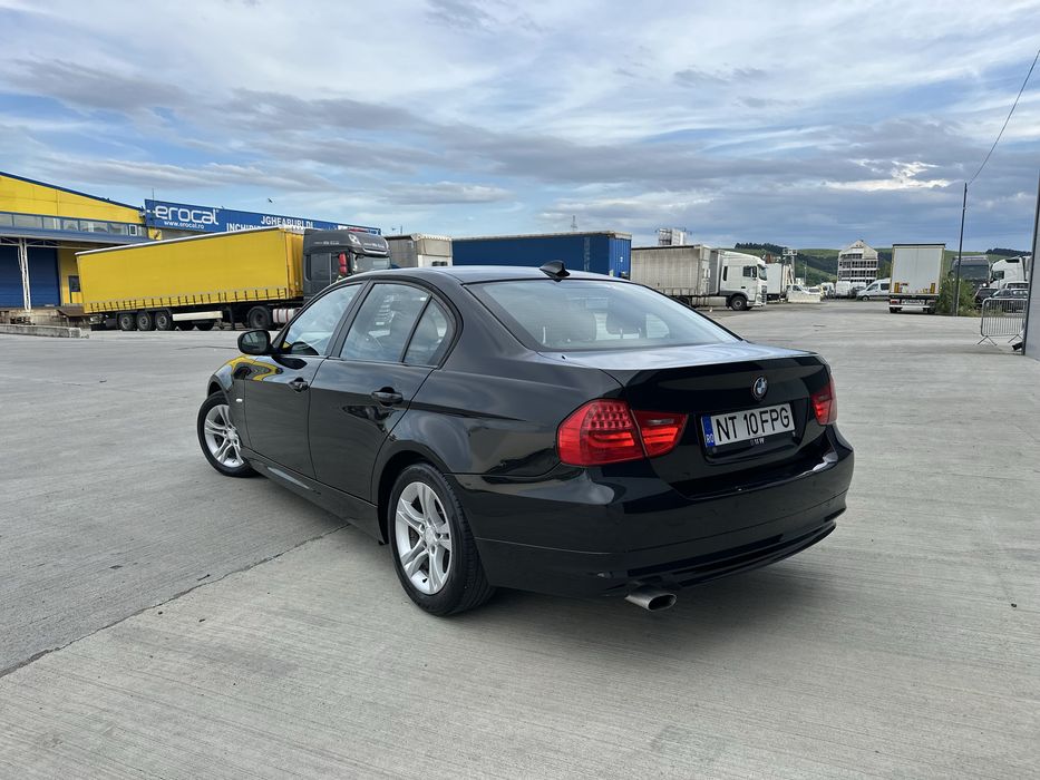 BMW 3 Series 2011 — imagine 3