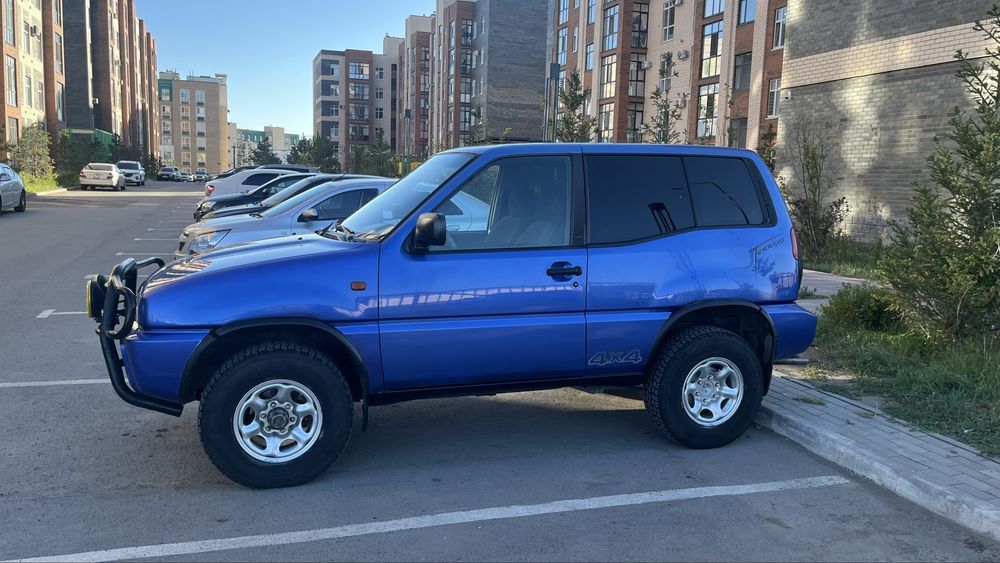 Nissan Terrano II