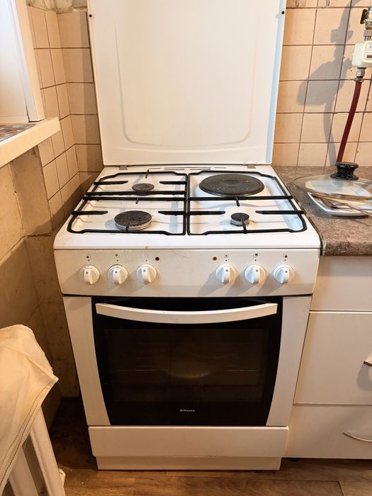 Продам газ плиту