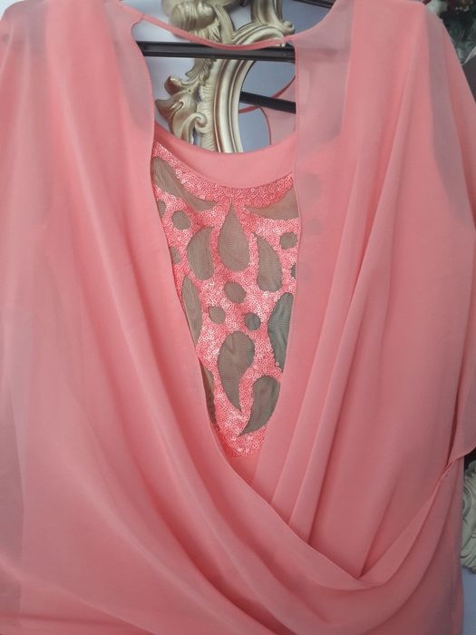 Вечерние платье.