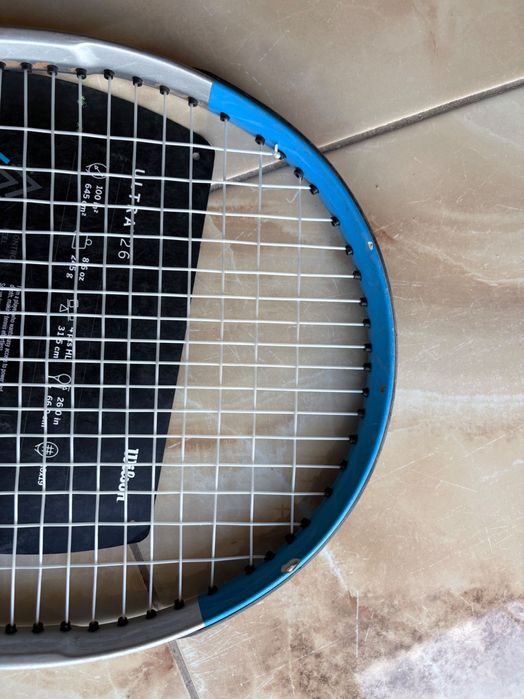 Професионална детска тенис ракета Wilson Ultra 26 за деца 10 - 12г