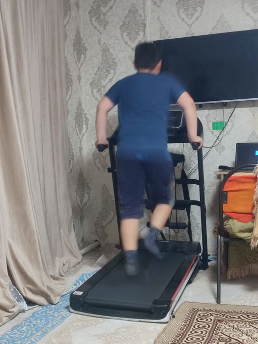 Бегуный дорожка новый