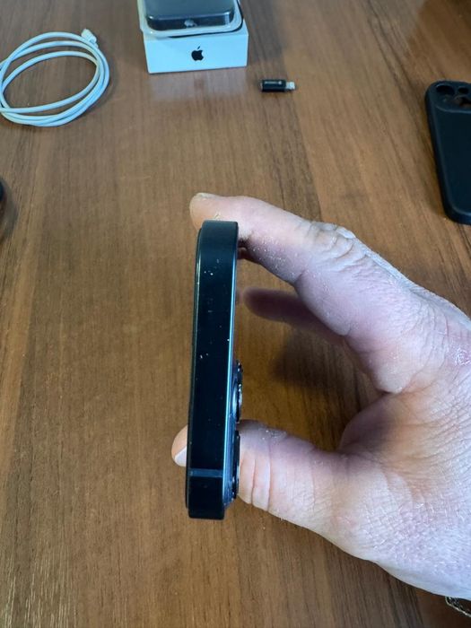 Продам б/у телефон iPhone 13 mini 128 Gb