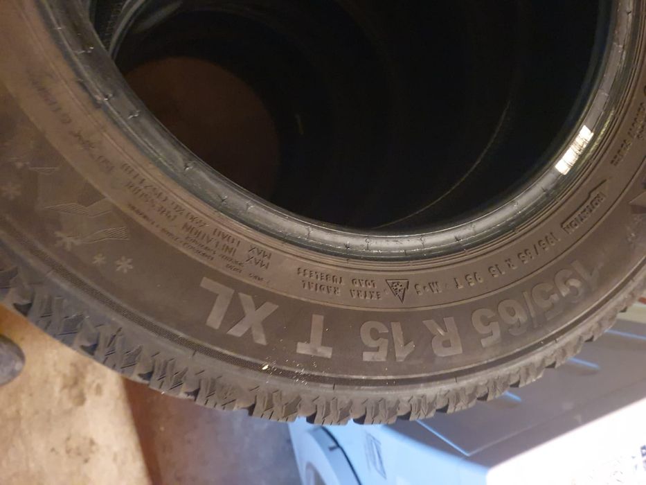 De vânzare cauciucuri