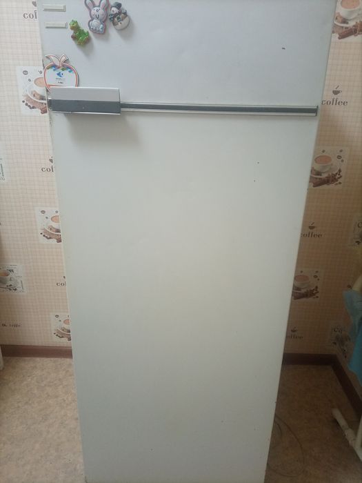Продам холодильник