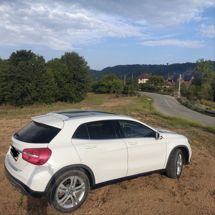 MERCEDES-BENZ GLA 2015 — imagine 3