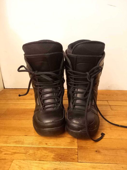 Скиорски обувки Scarpa и сноуборд обувки rossignol