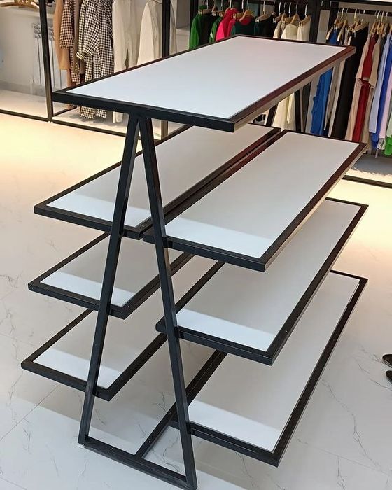 Stelaj/javon/loft uslubidagi metall konstruksa