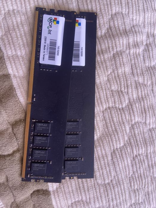 Оперативная память DDR4 32GB (2×16GB) 3200 MHz