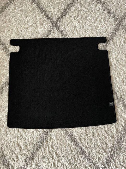 Covoras/mocheta/ tavita protecție originala Mercedes-Benz C class w204