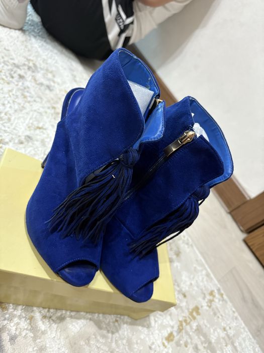 Туфли по 9.000 тг.