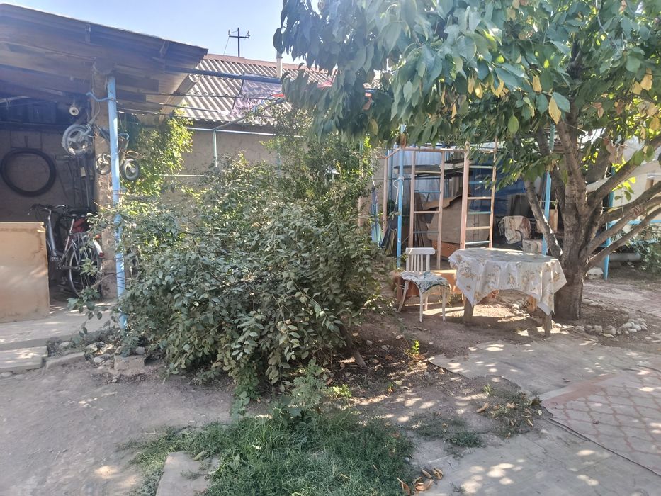 Продам дом  в городе с участком 7 соток