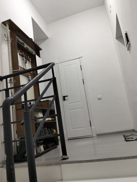 Uy sotiladi Yangiyol shaxrida