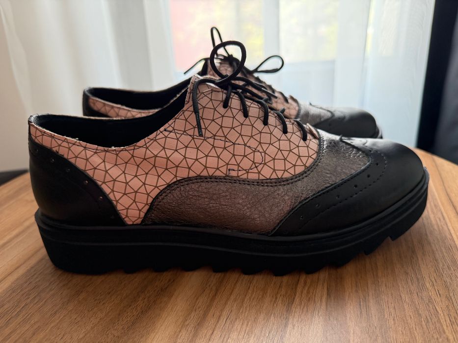 Естествена кожа дамски обувки