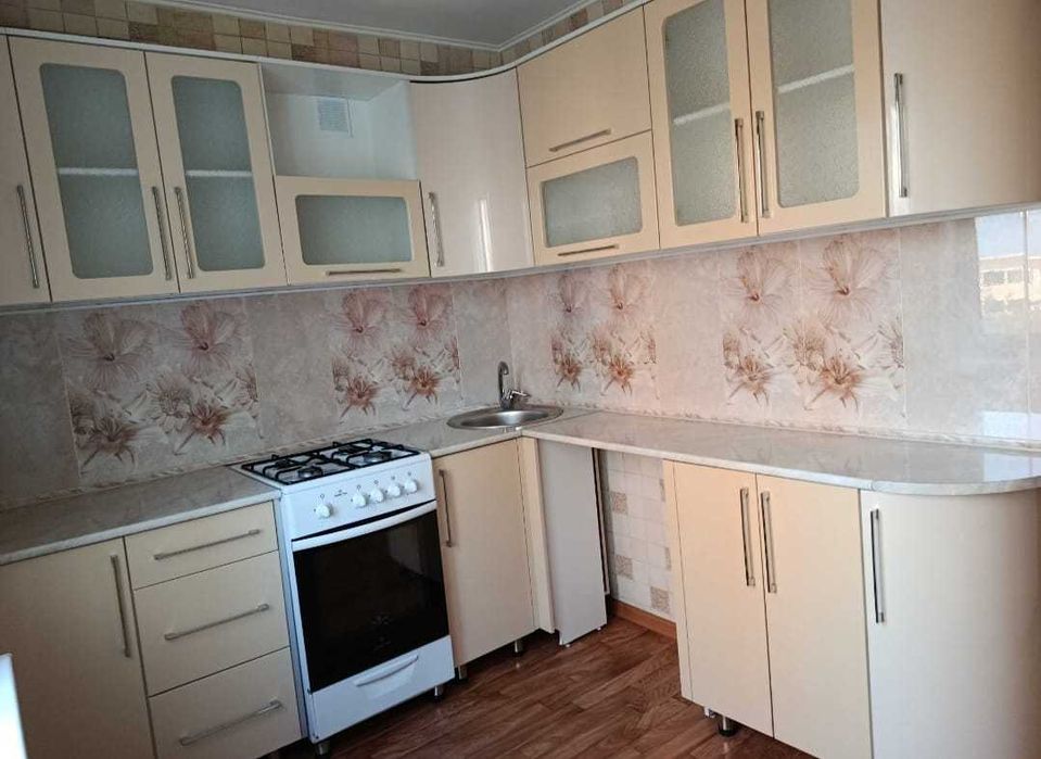 продам 2 комнатную квартиру