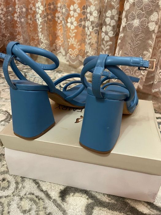 Босоножки 39 размер