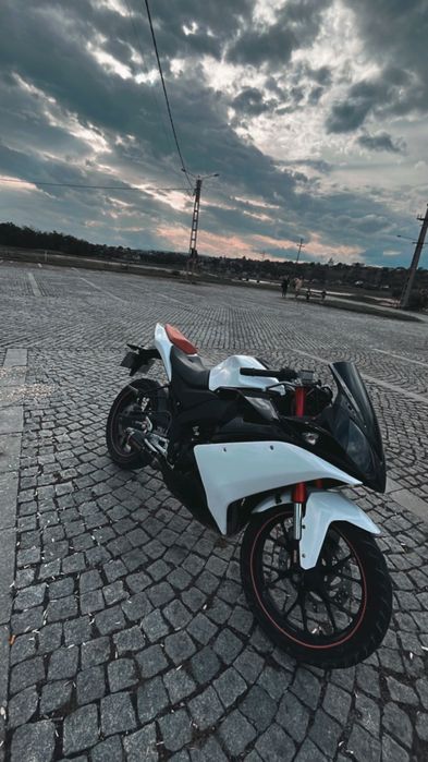 derbi gpr 125 (motocicleta pentru a1) SCHIMB SI CU bmw e36