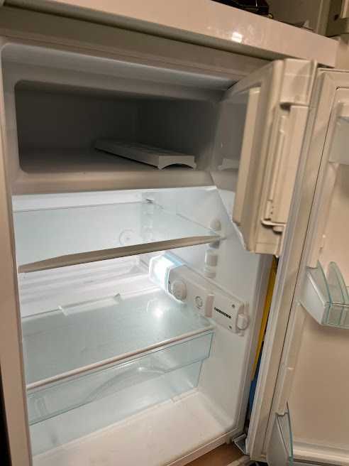 Малък хладилник с камера Liebher