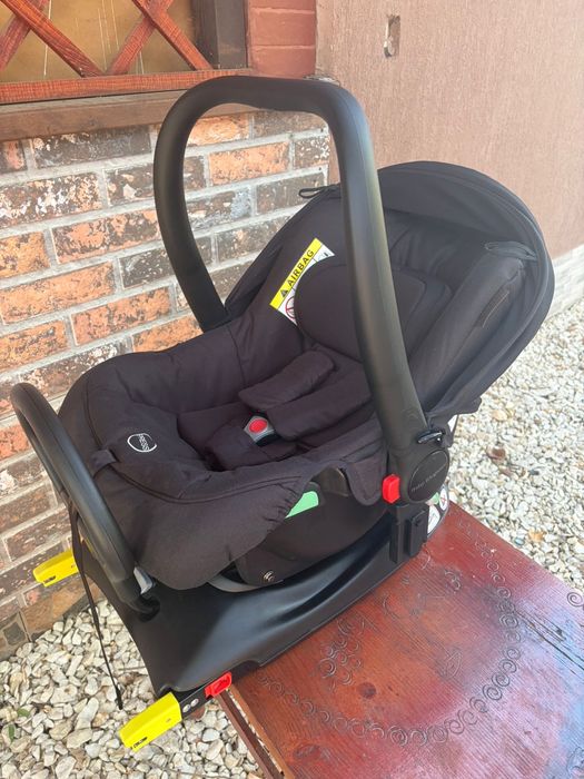 Scoica auto cu baza izofix