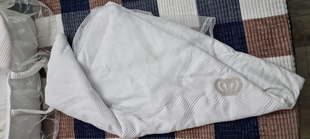 Продам конверт для выписки из роддома