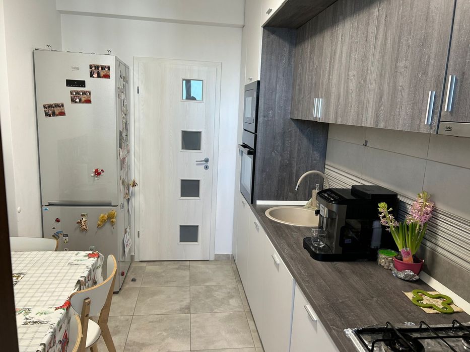 apartament 4 camere