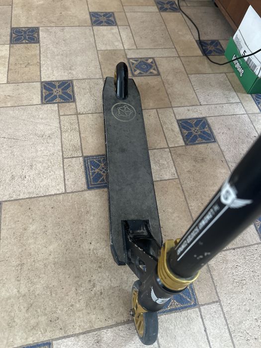 Трюковой самокат sektor