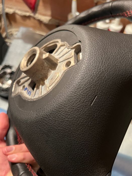 BMW F30, F31 LCI Кожен волан с air bag