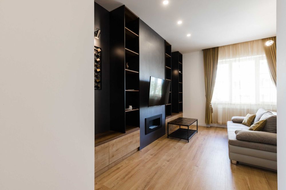 Ofer pentru inchiriere apartament 2 camere LUX în centrul Timișoarei