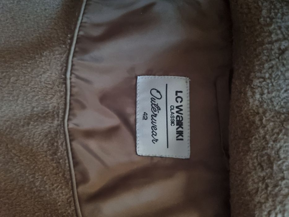 Geaca groasa lunga Xl marime 42 maro dama