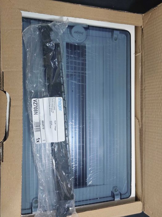 Tablou 18 module (1x18), montaj incastrat, Hager VF118TD, NOU + suport quick connect VZ708N