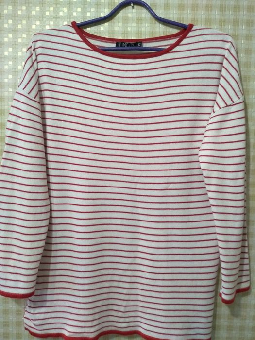 Продам кофты женские р-р 46-48