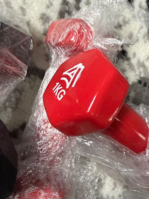 Продам спорт гантели