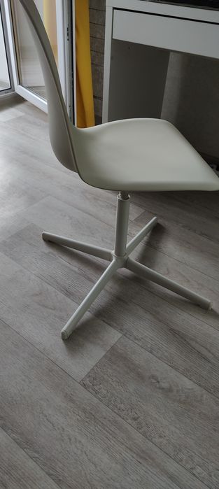 Продам стул рабочий