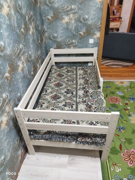 Продам кровать детскую