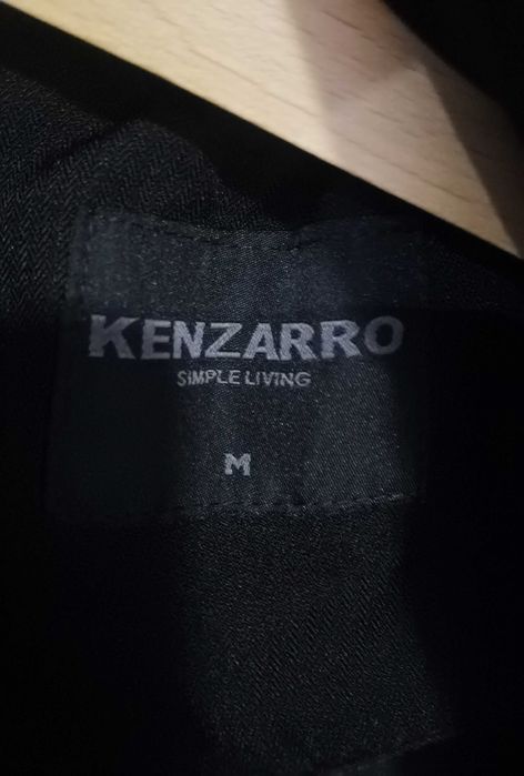 Мъжко зимно яке, като ново, М, но отговаря на С размер.