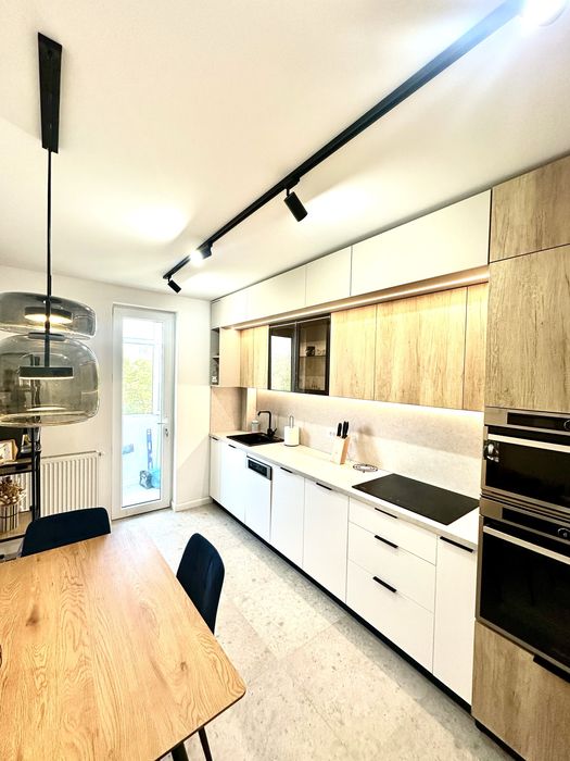 DIRECT PROPRIETAR Apartament 3 camere circular modern gata de mutat