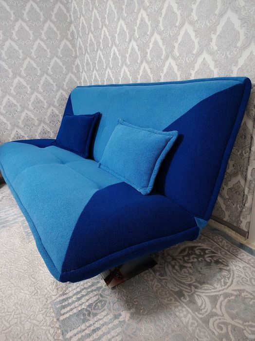 Продам диван в хорошем состояний