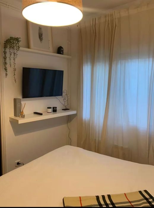 Дава се под наем Двустаен апартамент в София, Младост 1А - 62 кв.м за 458.49 € - Снимка #1