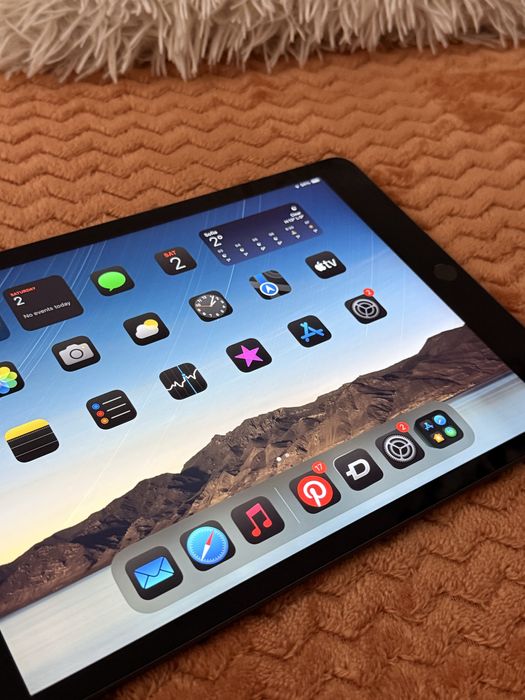 Apple ipad 7th-Gen 32Gb като нов