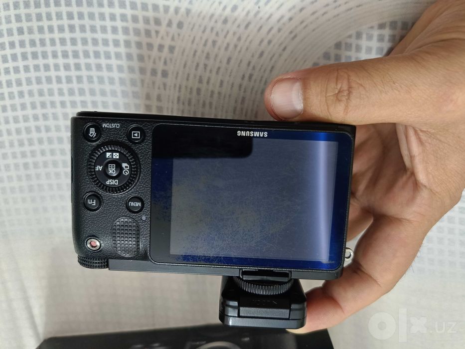 Цифровой фотоаппарат Samsung NX1000