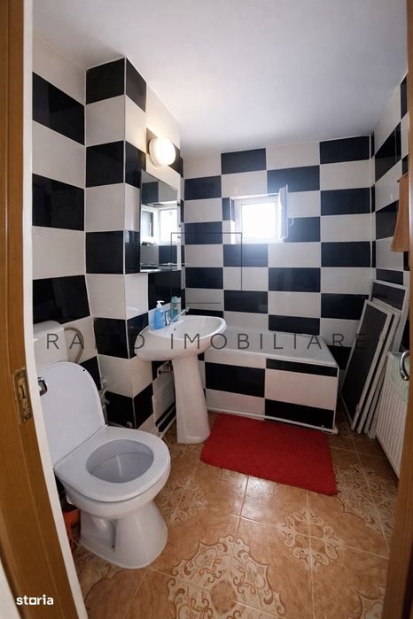 Apartament 3 Camere - Decomandat - Etaj 2/4 - Micro 21