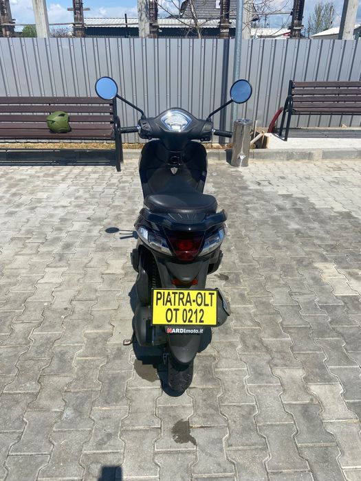 Scuter Piaggio Liberty S 50 cm