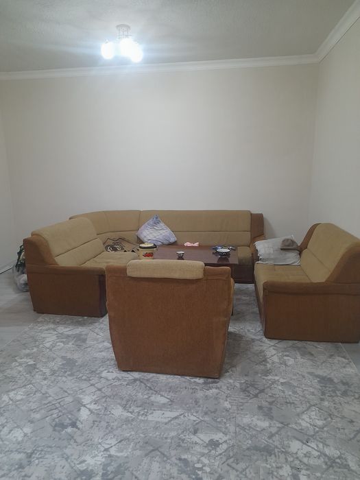 Ески сергили презд уе сотилади 1.50сотик