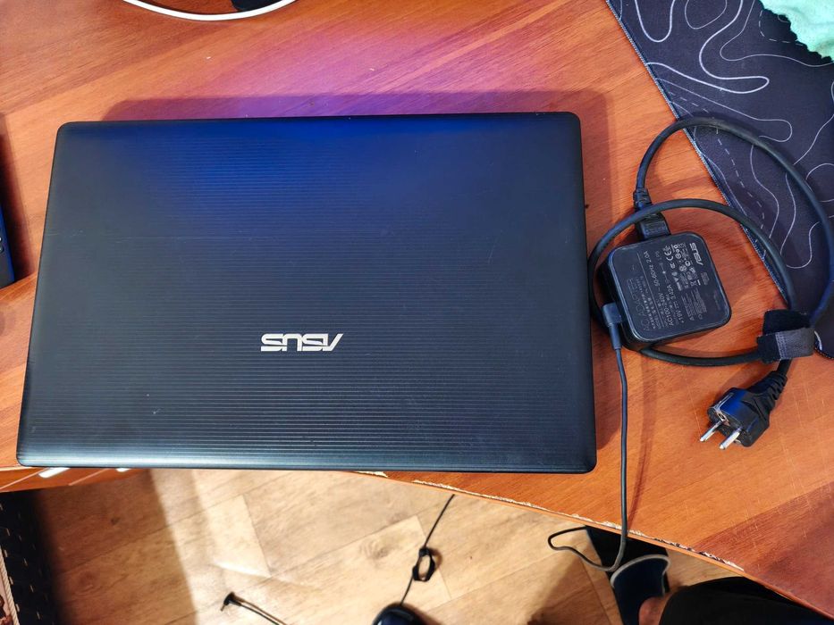 Ноутбук Asus X75A