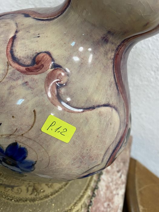 Голяма италианска ваза - кана от порцелан