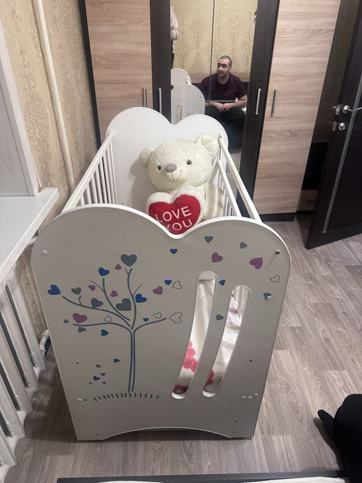 Продам детскую кроватку