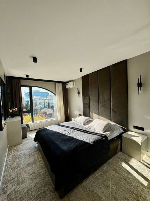 Продаётся квартира в Ул Афросиёб Ор Метро Ойбек