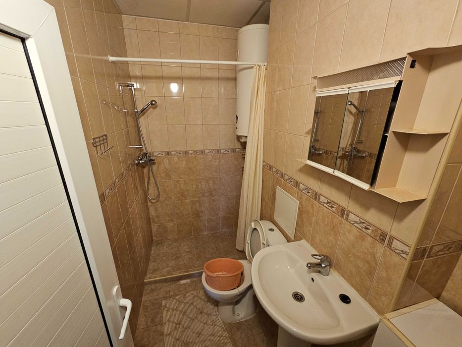 Продава се Двустаен апартамент в Разград, Орел - 72 кв.м за 886 €/кв.м - Снимка #2