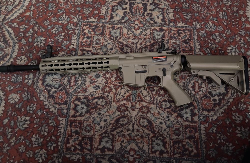 Replica M4 / AR15 Airsoft – Aproape nouă
