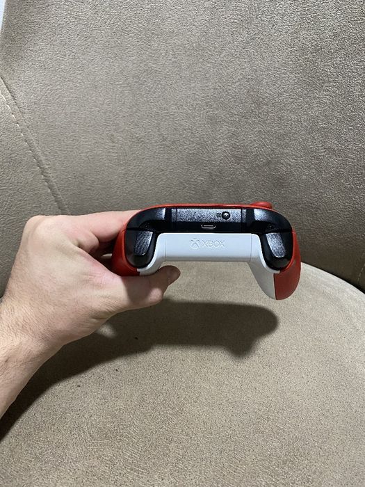 Беспроводной геймпад Xbox (Pulse Red) — Идеал